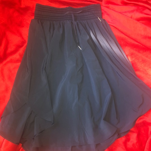 Lululemon Athletica Every Day Skirt - Picture 2 of 3